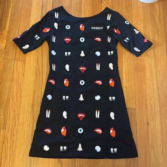 Verameat embroidered body parts dress black xs - Picture 5 of 6